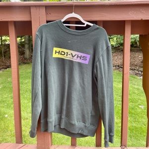 hd1-vhs crewneck sweatshirt 🎞🤍